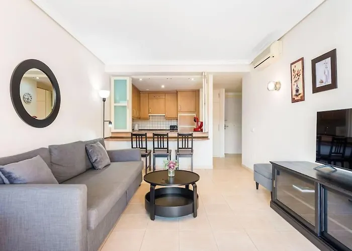 Bright And Welcoming Holiday Home